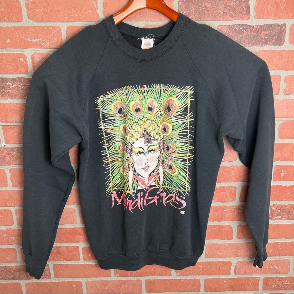 Vintage crewneck